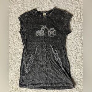 Women’s Size Medium Tattoo Tattoo By Free Spirit Tee
